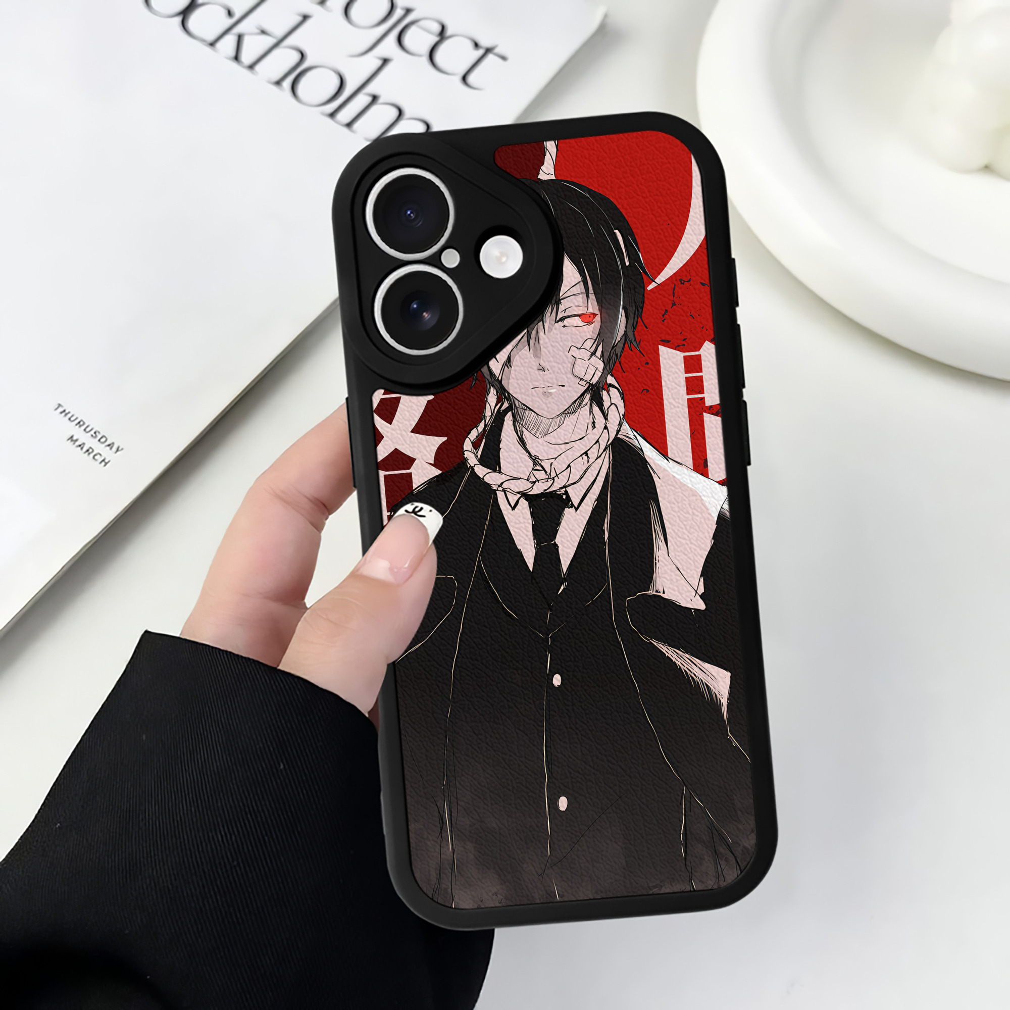 （画像用） 文豪ストレイドッグス Bungo Stray Dogs 【iPhone 16シリーズ対応】シリコンスマホケース（レザー調） 材質：シリコン